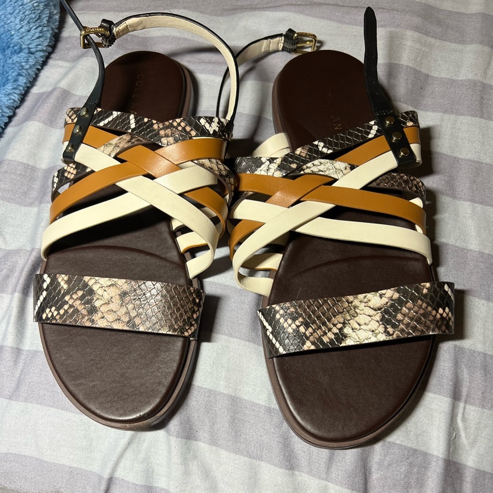 COLE HAAN leather sandal for women size 6.5 like new I accept offers